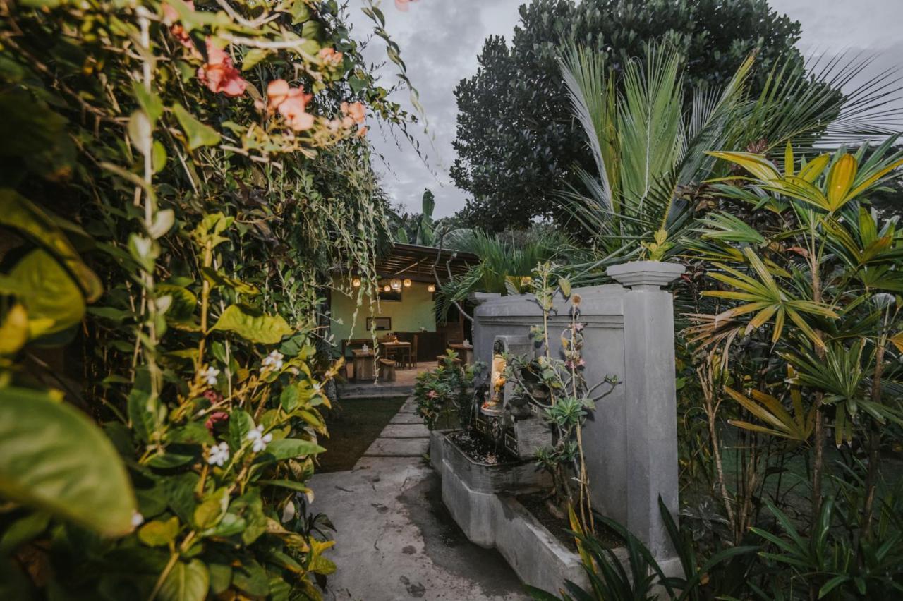 Apartamento Nerima Hut Lembongan Exterior foto