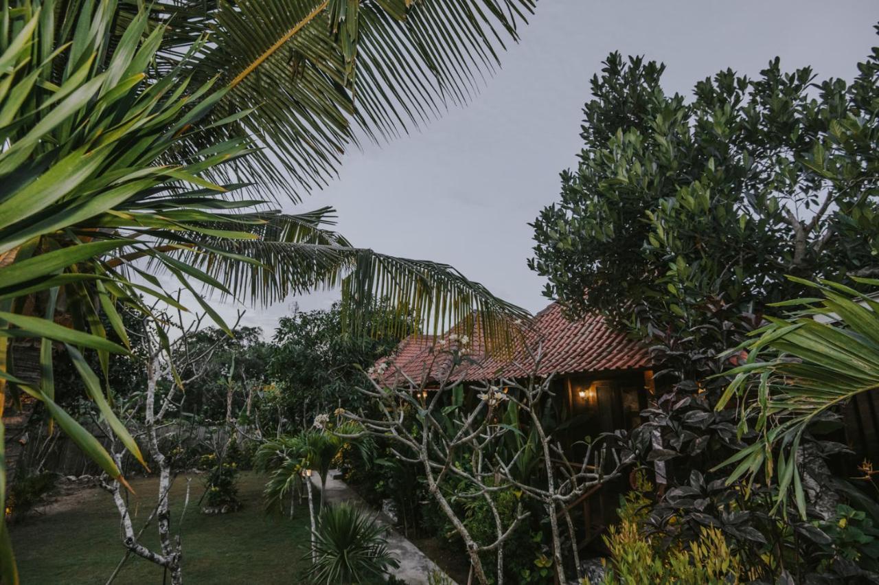 Apartamento Nerima Hut Lembongan Exterior foto